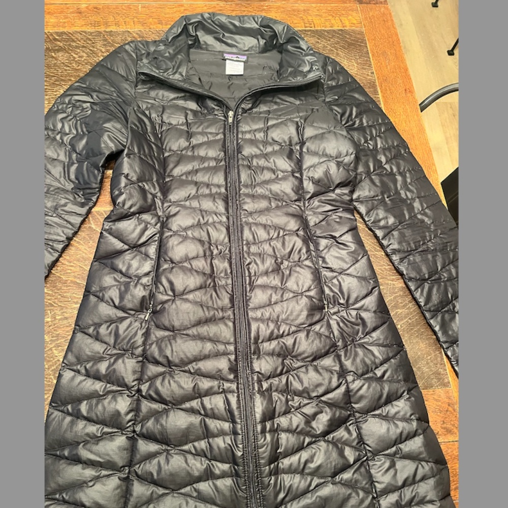 Patagonia Fiona Parka - SMALL - Picture 4 of 4